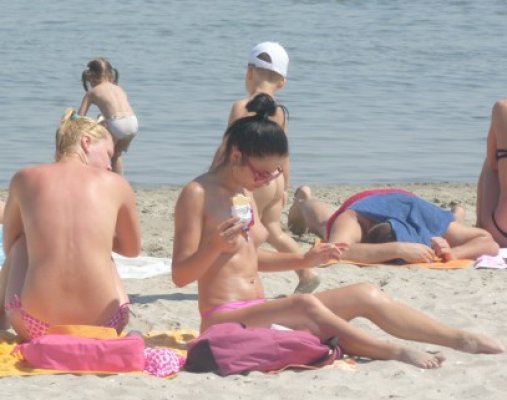 Câţi străini au vizitat România şi cât au cheltuit